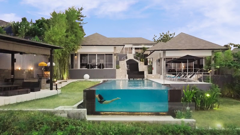 Suluban Cliff Bali Villa Uluwatu - Resort Spa in Uluwatu