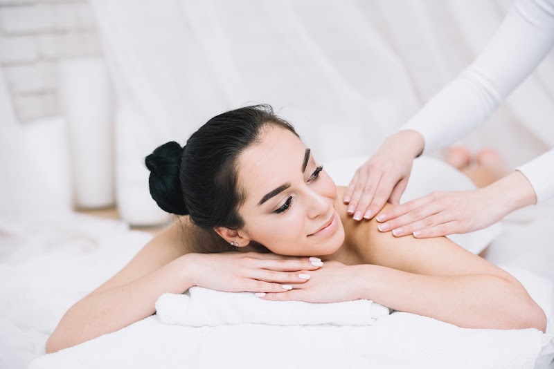 Sunny foot massage Mercer Island - Day Spa in Mercer Island