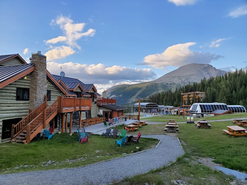 Sunshine Mountain Lodge Banff - Resort Spa in Banff
