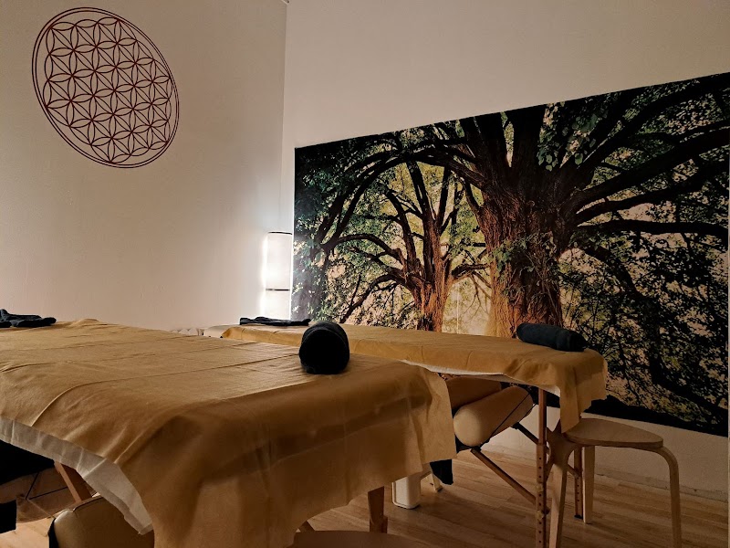 Svédmasszás - Lávaköves masszázs Budapest photo