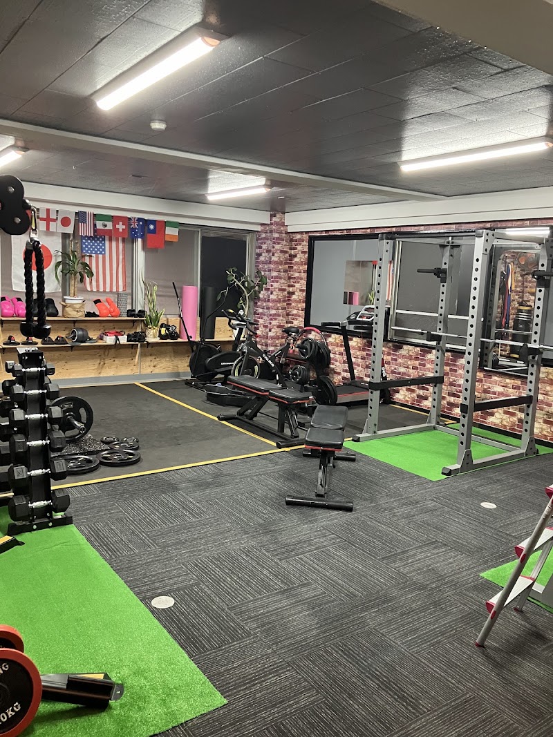 Switch On Fitness Kobe City Chuo Ward - Day Spa in Kobe City Chuo Ward