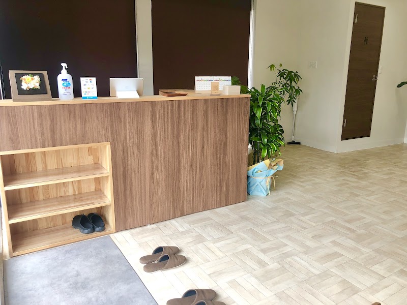 Taku Acupuncture and Orthopedic Clinic Tsuruga - Day Spa in Tsuruga