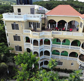 Takuma Boutique Hotel Rooms and Suites Jamaica Montego Bay - Resort Spa in Montego Bay