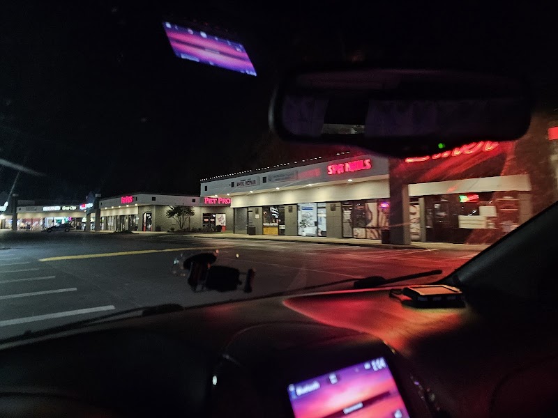 Tangles Salon Bonney Lake - Day Spa in Bonney Lake