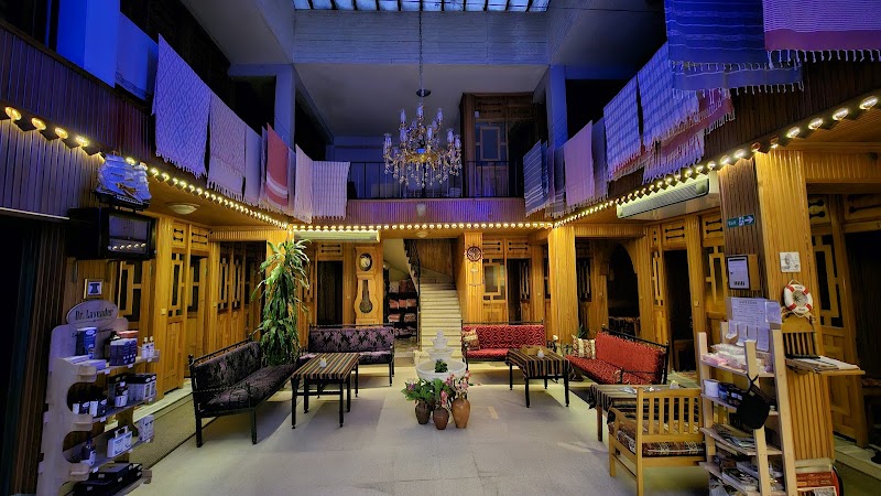 Tarihi Vezneciler Hamamı Istanbul