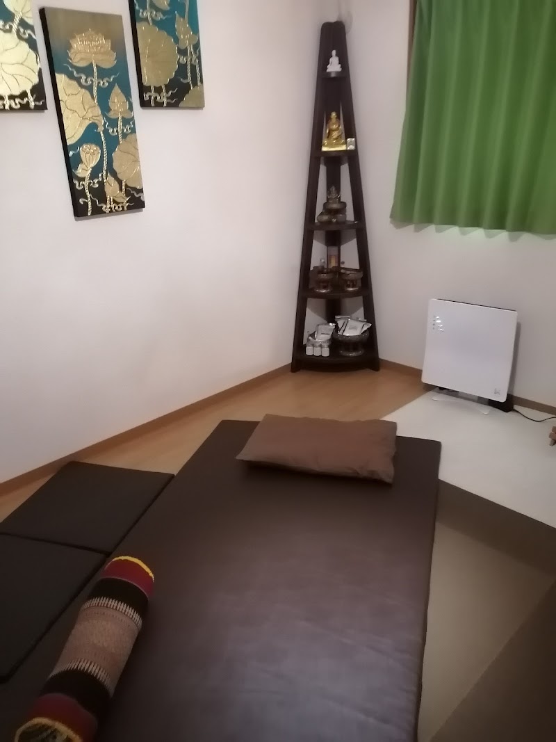 Thai Massage Sawadi Omura - Day Spa in Omura