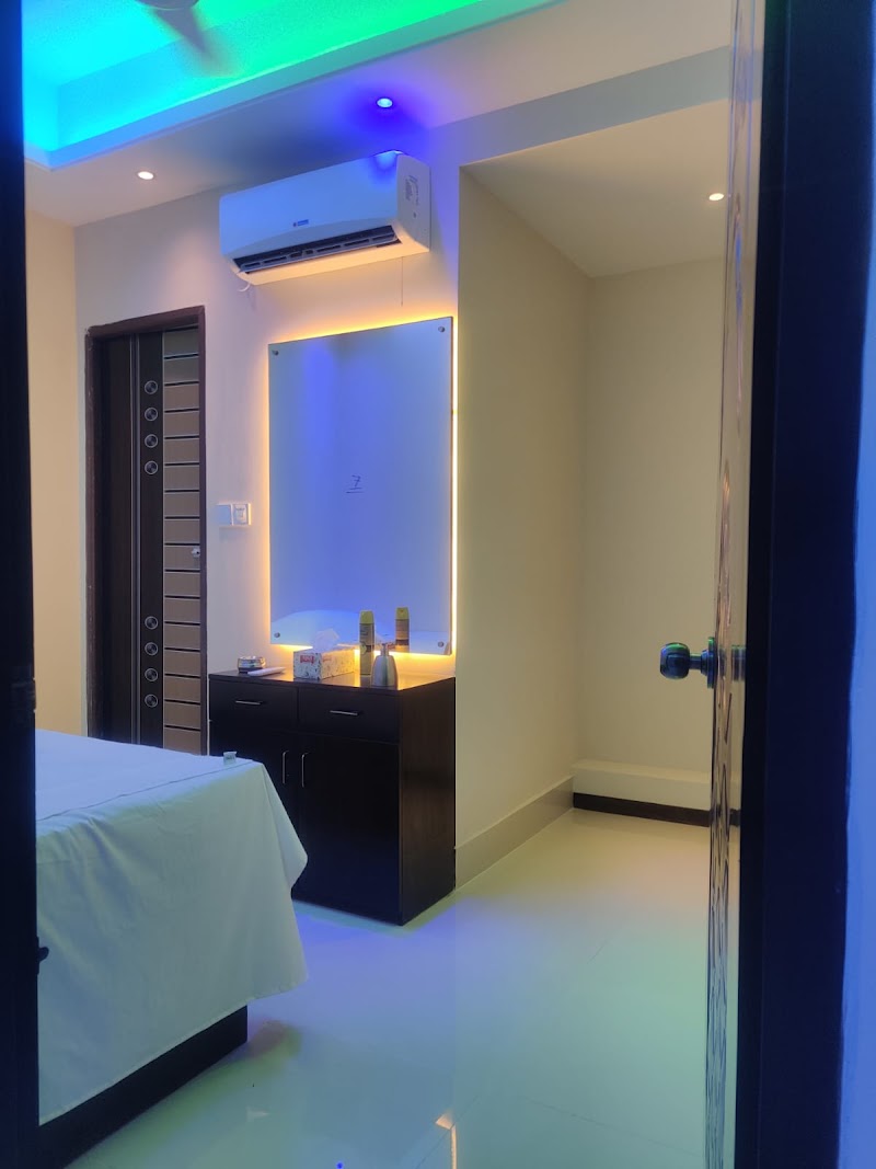 Thai Spa Gulshan Black C