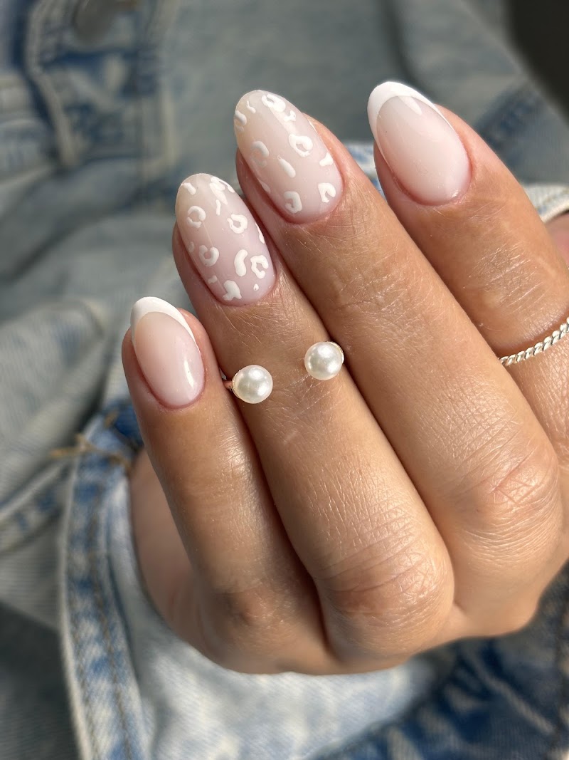 Thamys Nails Providencia - Day Spa in Providencia