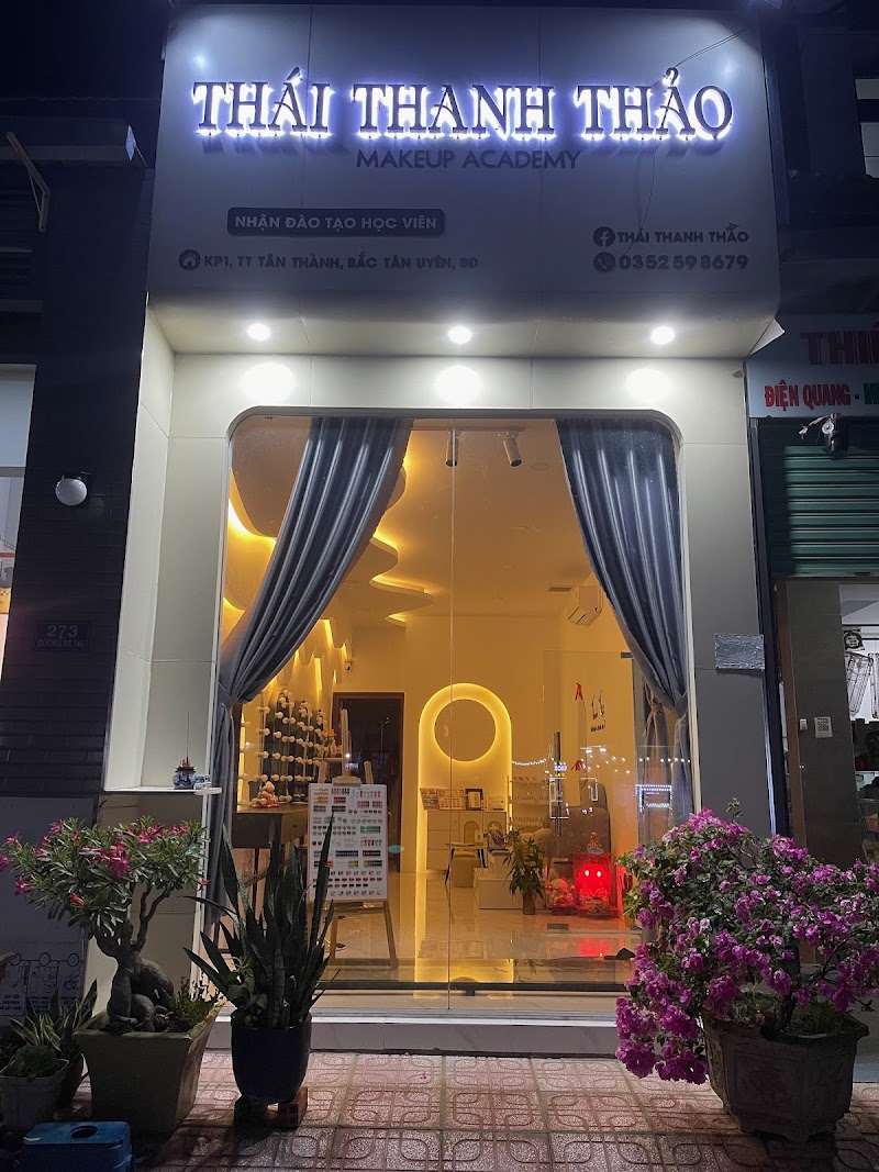 Thảo Thảo Eyebrows & Academy Huyện Châu Thành - Day Spa in Huyện Châu Thành