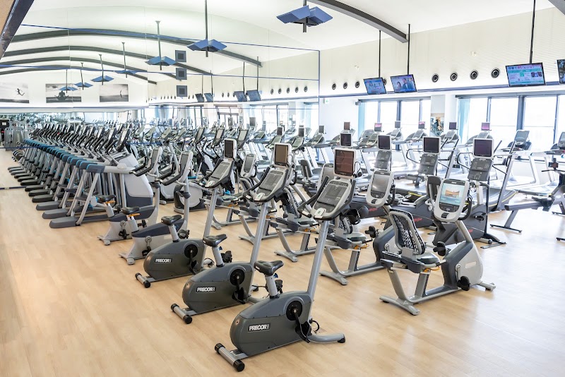 The Coconuts Wellness Club Matsuyama City - Wellness Retreat in Matsuyama City