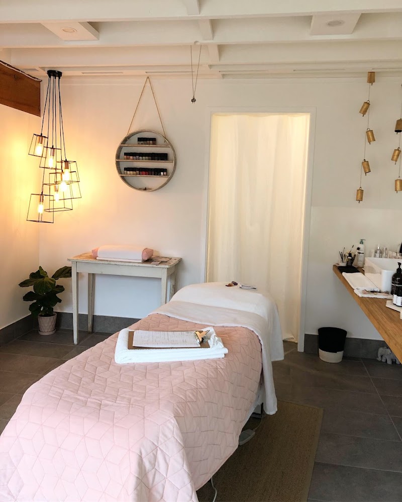 The Conscious Beauty Therapist Katoomba - Day Spa in Katoomba