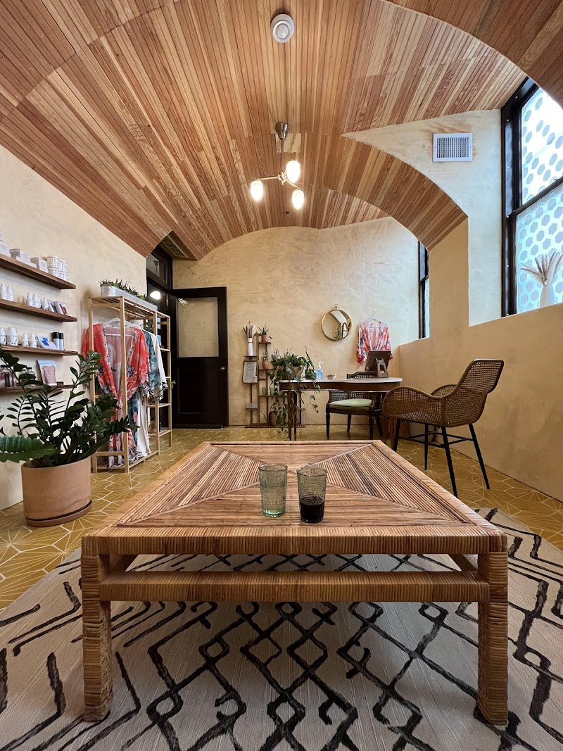 The Darling Den Minneapolis - Day Spa in Minneapolis