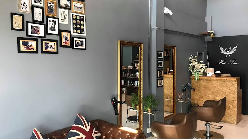 The Home Salon Holla Hair Spa Academy Lopburi - Day Spa in Lopburi