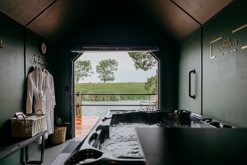 The Lakehouse Retreat Palmerston North - Wellness Retreat in Palmerston North
