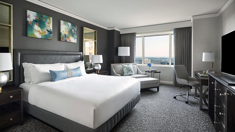 The Ritz-Carlton, Tysons Corner McLean - Hotel Spa in McLean