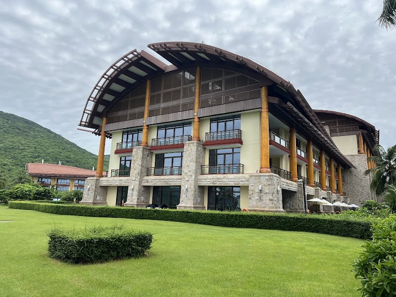The St. Regis Sanya Yalong Bay Resort - Resort Spa in Sanya