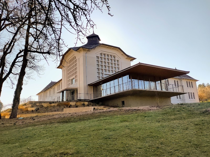 Thermes du Connétable La Roche-Posay - Thermal Spa in La Roche-Posay