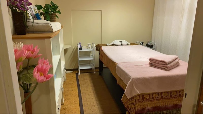 Thongrai Thai Massage Eslöv - Day Spa in Eslöv
