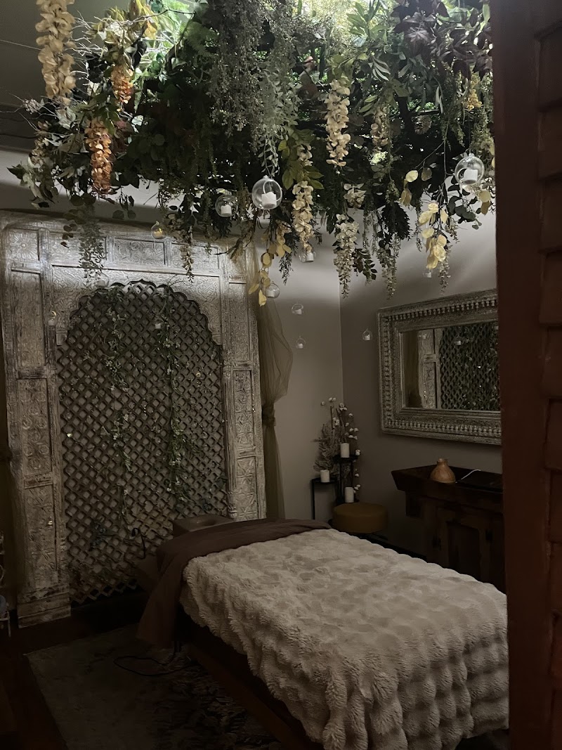 ThrIVe Lounge & Wellness St Cloud - Wellness Retreat in St Cloud