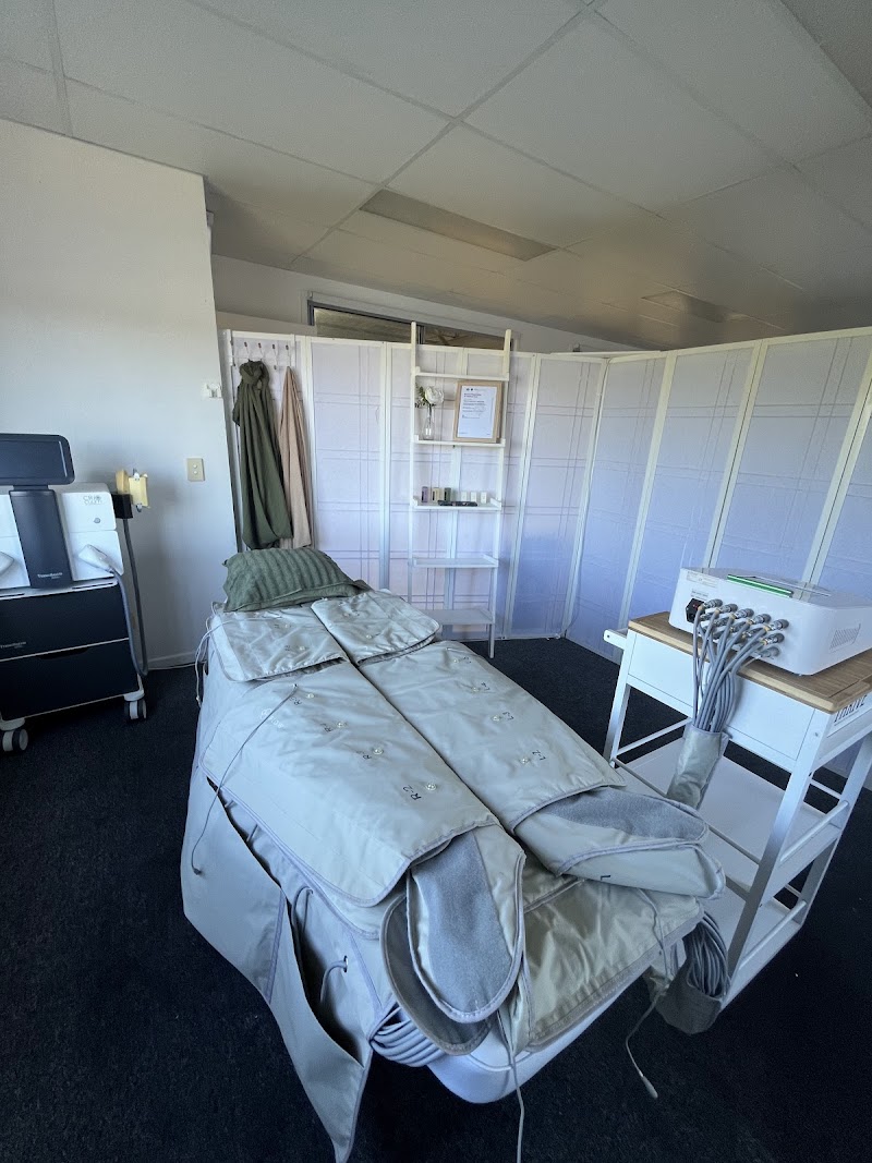 Thrive Massage Therapy Sunshine Coast - Day Spa in Sunshine Coast