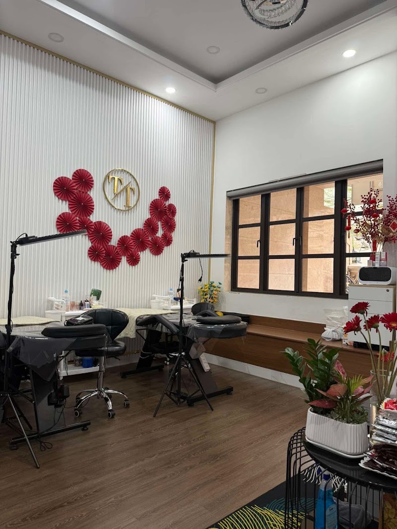 Thùy Trang - Học Viện Phun Xăm Huyện Phú Vang - Day Spa in Huyện Phú Vang