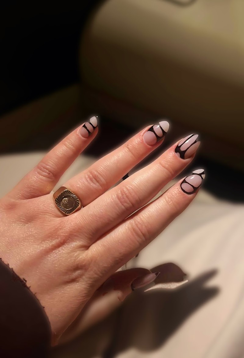 Tilly's Nailstudio Amstelhoek - Day Spa in Amstelhoek