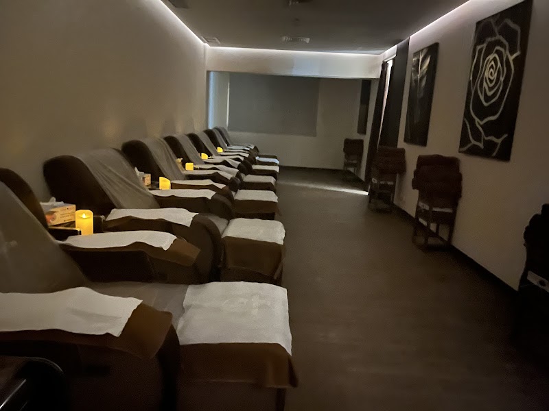 Time massage for foot care Kuwait City