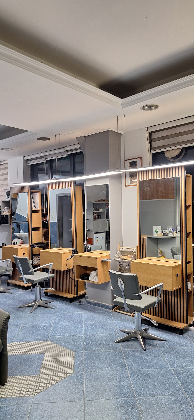 Tina-Mi Hairdresser, Nail Art and Makeup Skopje - Day Spa in Skopje