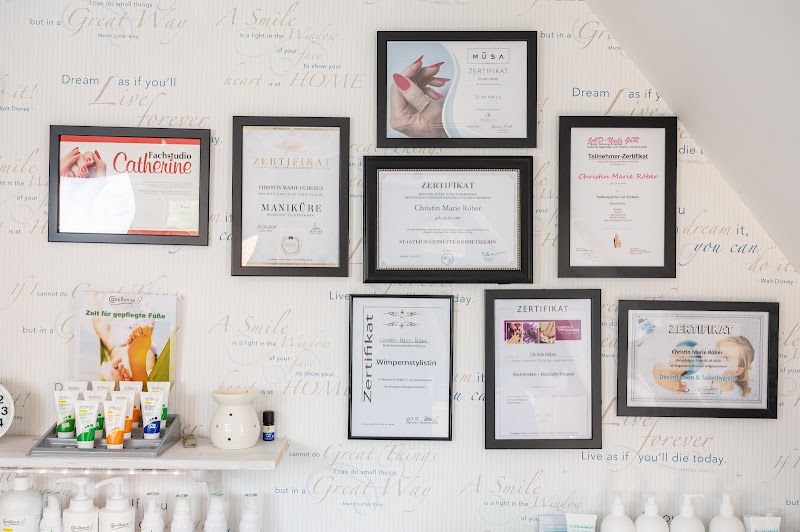 Tinis Kosmetikstubchen Celle - Day Spa in Celle