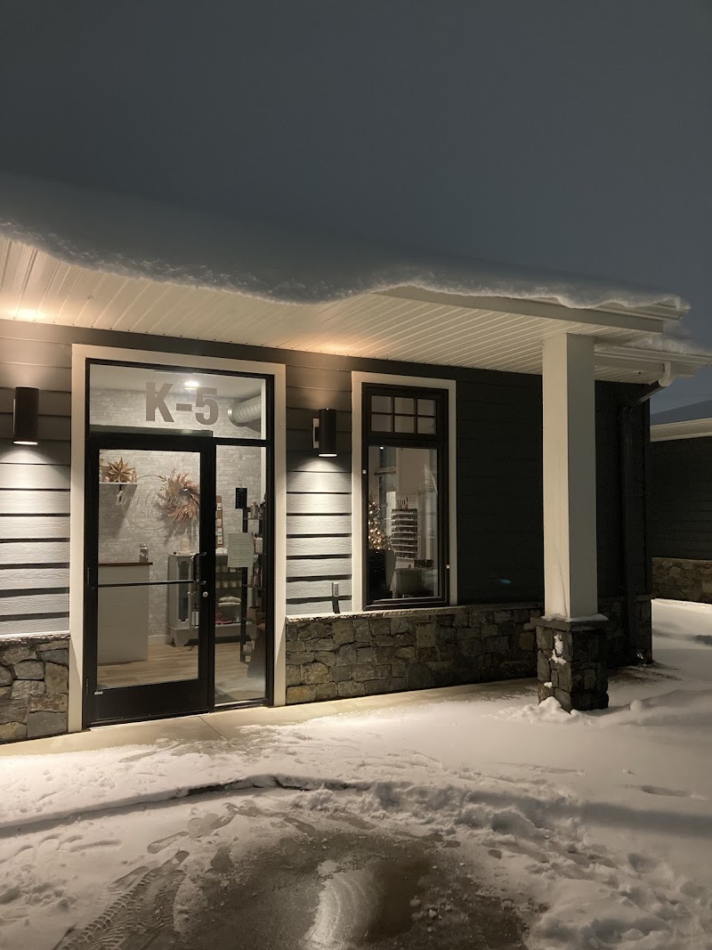 Tiny Luxury Spa Winkler - Day Spa in Winkler