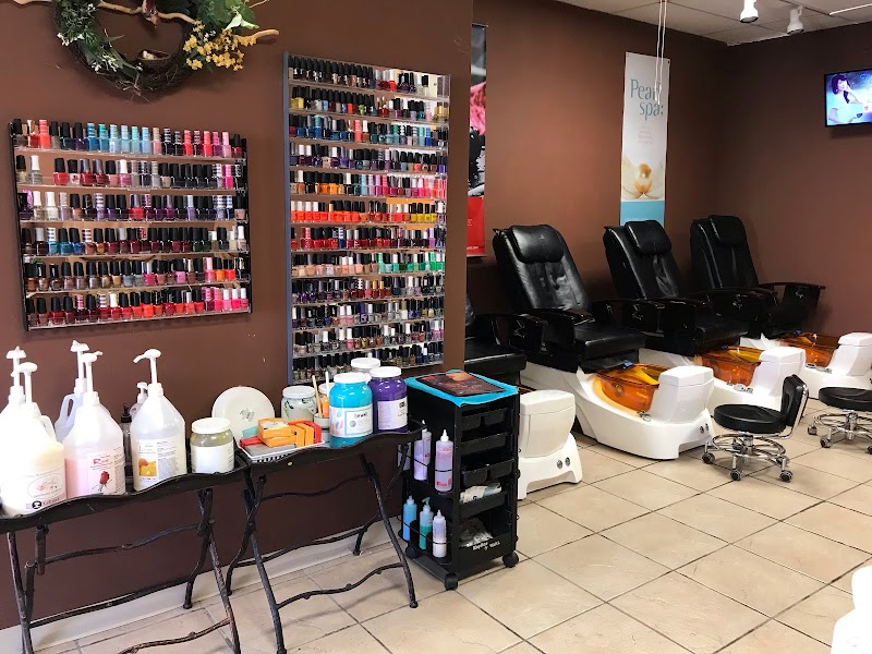 Tip & Toe Nail Spa New Braunfels - Day Spa in New Braunfels