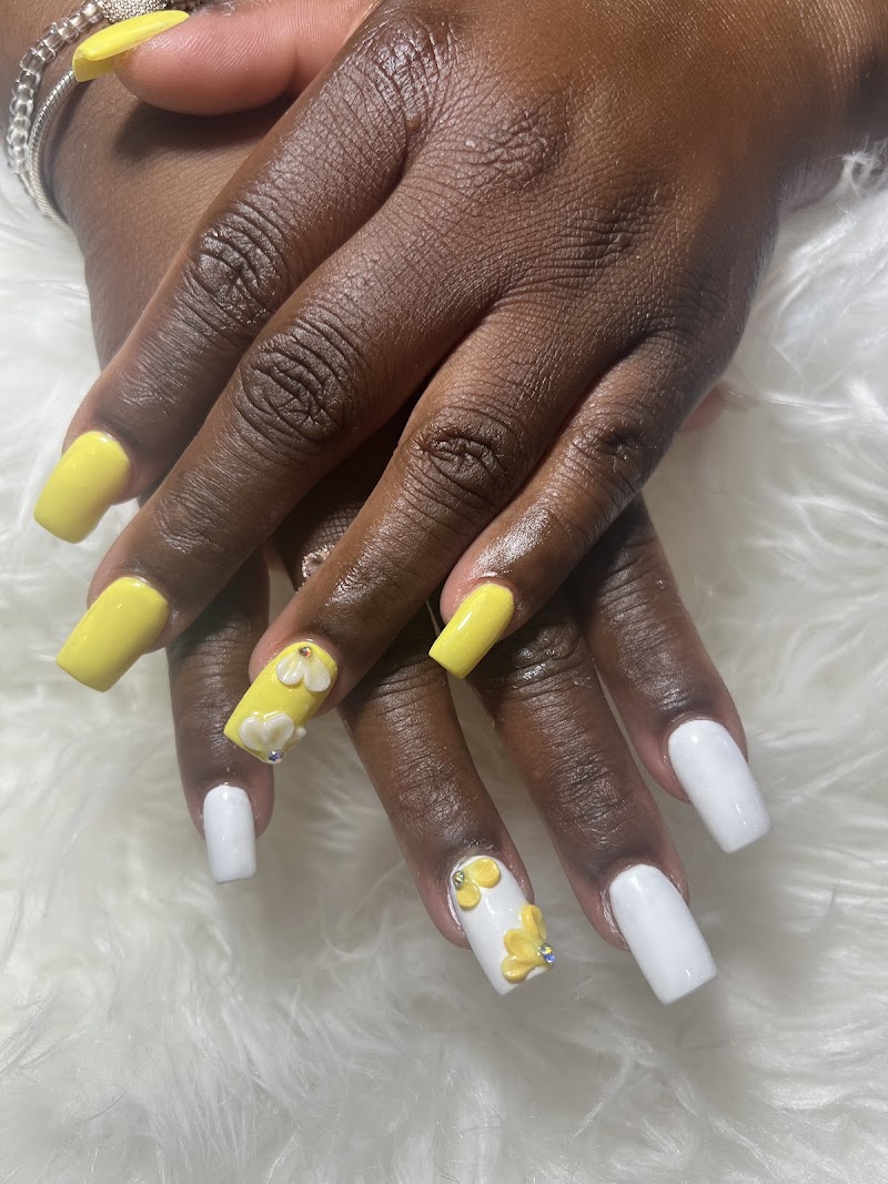 Tip Top Nails Chicago photo