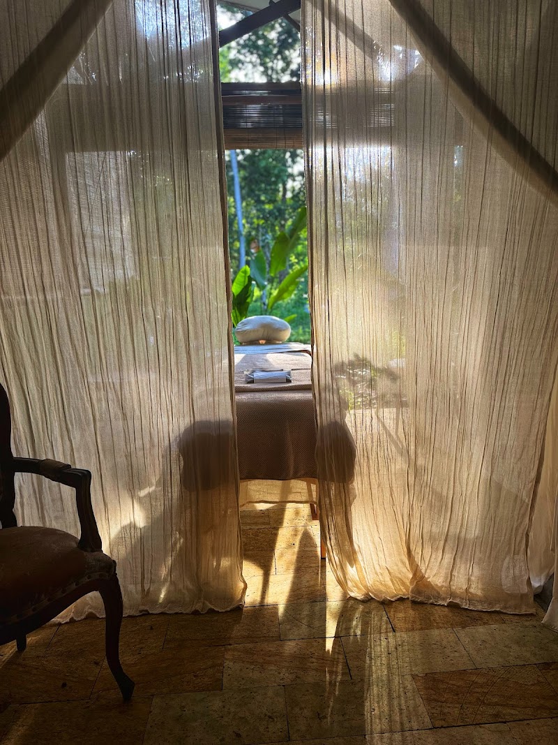 Tishe Yoga and Body Movement Studio and Cafe Klungkung - Day Spa in Klungkung