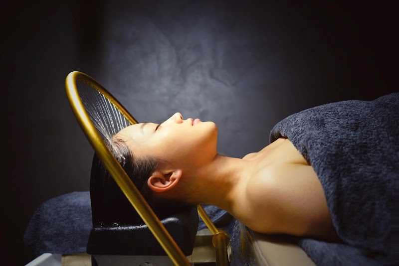 Total Beauty Salon Aya Izumisano City - Day Spa in Izumisano City