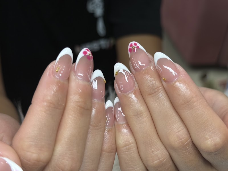 Twelve Nails Boutique Gel Nails Hair Ao Nang Krabi - Day Spa in Krabi