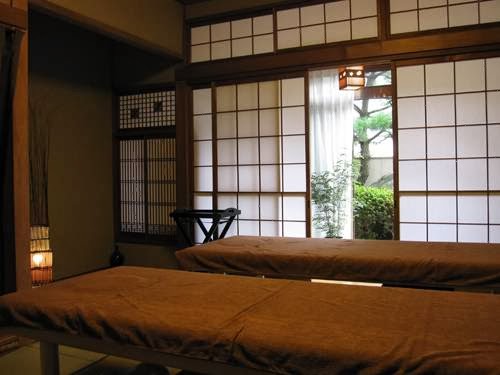Universal Healing Toyonaka City - Day Spa in Toyonaka City