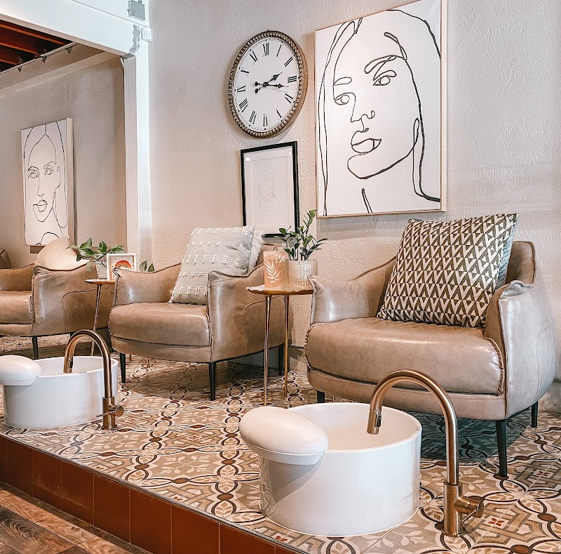 Unravel Salon and Spa Merced - Day Spa in Merced