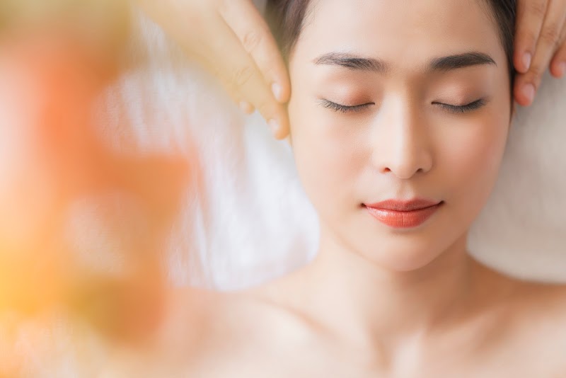 Utatanesparuru Head Spa × Thai Traditional × Lymph Massage Saidaiji Store Nara - Day Spa in Nara