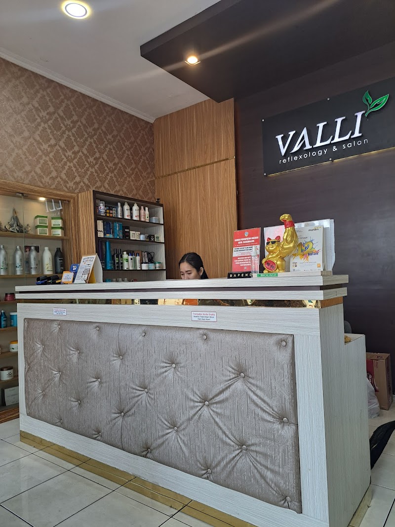 Valli Reflexology and Salon Tasikmalaya Kota - Day Spa in Tasikmalaya Kota