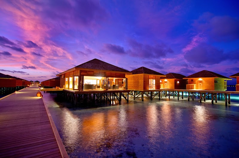 Vilamendhoo Island Resort & Spa Ari Atoll - Resort Spa in Ari Atoll