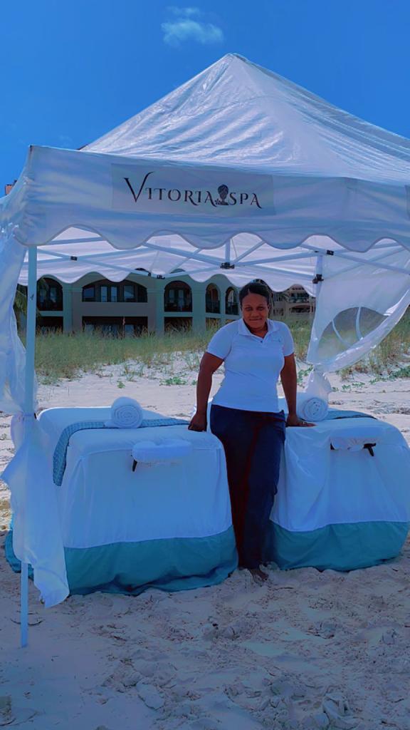 Vitoria Spa TCI , Mobile spa Providenciales