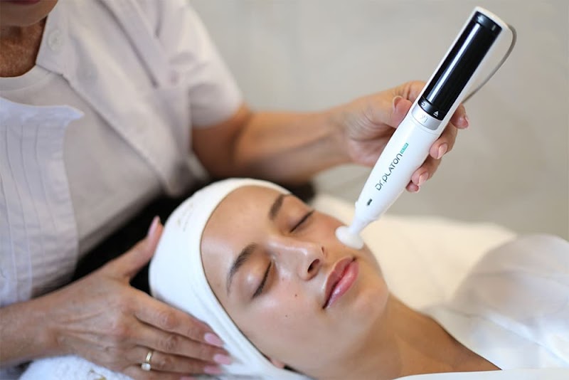 VK Beauty Hub Agios Athanasios