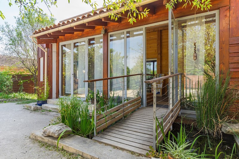 VOTRE SPA au Jardin Intérieur - Nîmes Marguerittes - Wellness Retreat in Marguerittes