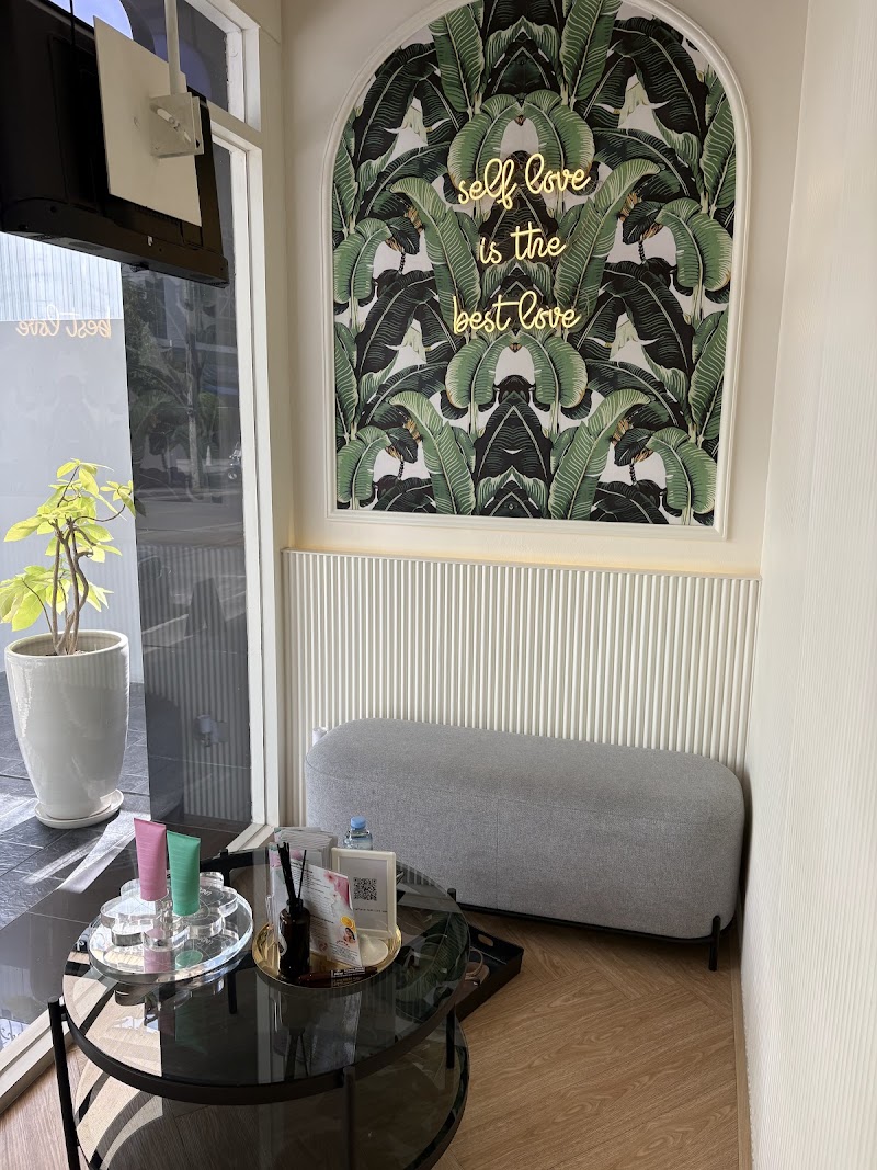 Wax Spa Aventura - Day Spa in Aventura