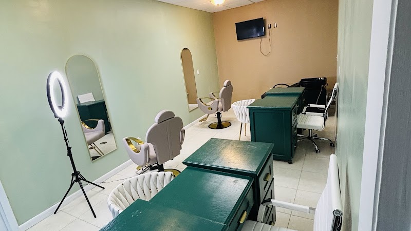 Waxed Lavishly Nassau - Day Spa in Nassau