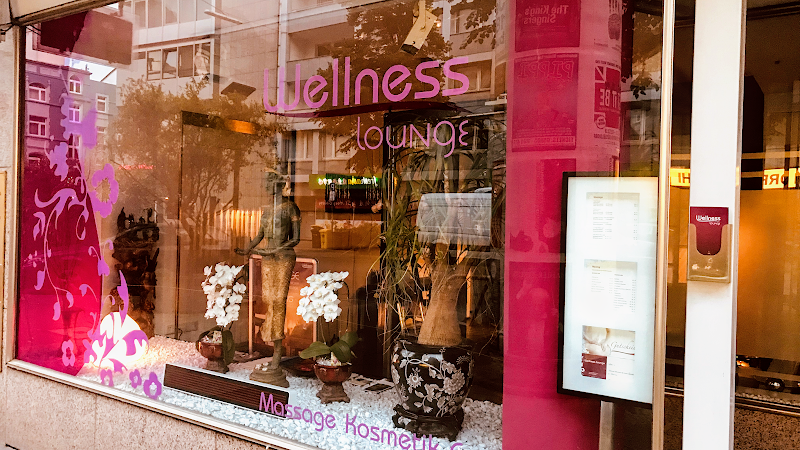 Wellness Lounge Massage und Waxing Düsseldorf - Wellness Retreat in Düsseldorf