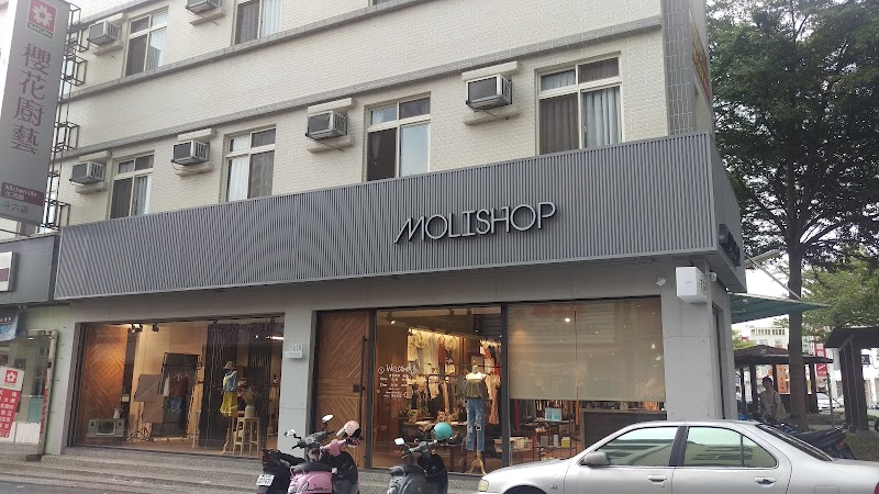 Witch Clothes Shop S.mo Beauty Skincare Shengang Township - Day Spa in Shengang Township