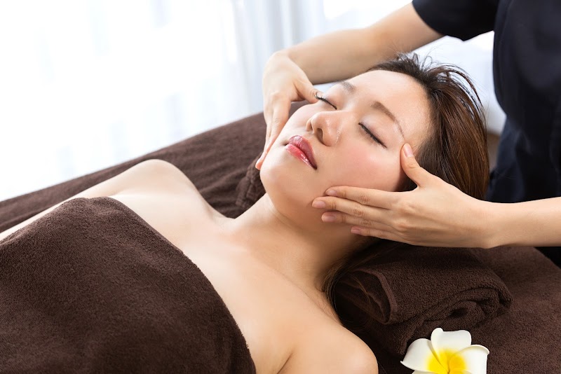 With Lilina - With Lilina. Shin-Yokohama Esthetic Salon Kohoku Ward, Yokohama City - Day Spa in Kohoku Ward, Yokohama City