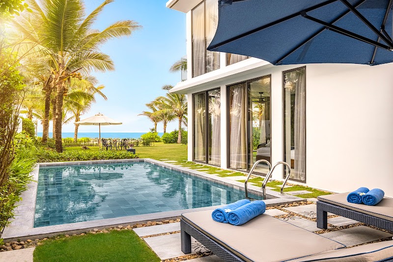 Wyndham Hoi An Royal Beachfront Resort & Villas - Resort Spa in Hoi An