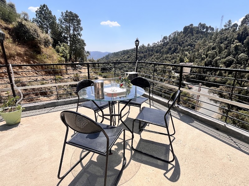 Yashvi Paradise Shimla - Resort Spa in Shimla